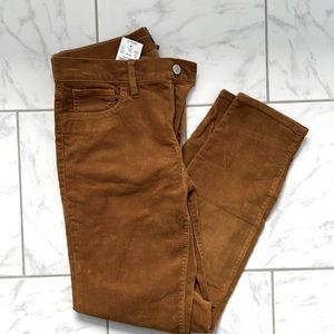 NWT J. Crew 9” Mid-Rise Skinny Corduroy Pant, Size 28